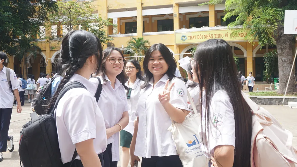 đề văn học sinh giỏi lớp 12