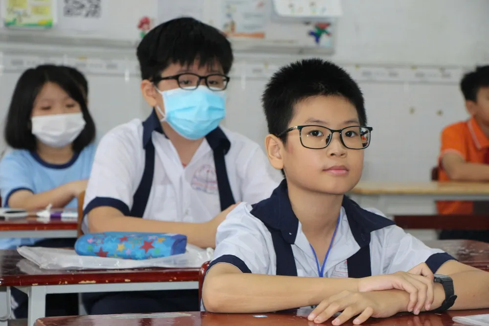 Thí sinh tham dự khảo sát vào lớp 6 tại Trường THCS Bình Thọ, TP Thủ Đức. Ảnh: YẾN HOA khao-sat-vao-lop-6.jpg