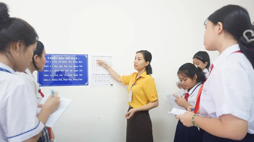 Văn hay Chữ tốt