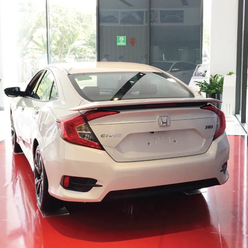 Honda Civic đang bán ra với ba phiên bản lựa chọn. 