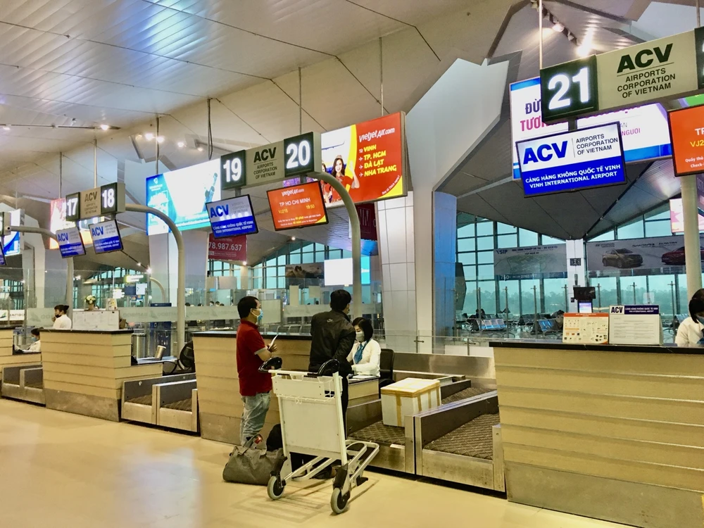 Hành khách có thể đổi, trả vé tàu, máy bay nếu có nhu cầu.