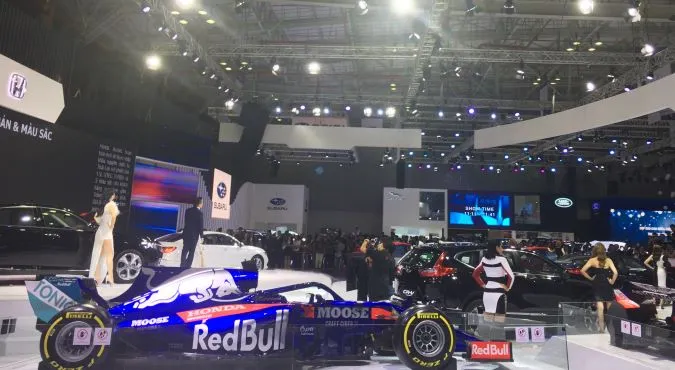 Ngành ô tô tại Việt Nam cũng bị ảnh hưởng nghiêm trọng bởi dịch COVID-19. 