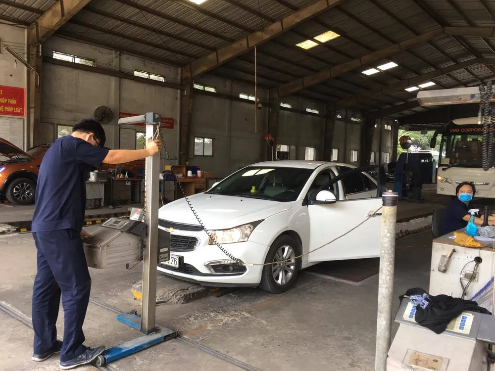 Tại đây, chỉ có 2 dây chuyền đăng kiểm được duy trì hoạt động.