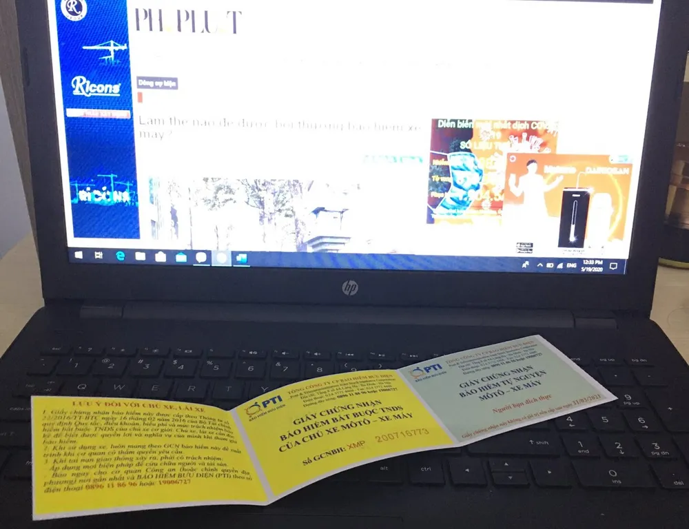 BH trách nhiệm dân sự thường có 2 liên, liên thứ ba màu xanh thường dành cho bảo hiểm người ngồi sau.