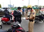 Làm gì khi giấy phép lái xe bị sai lệch họ, tên? ảnh 2 Đang chờ cấp bằng lái, người điều khiển xe có bị phạt tiền?