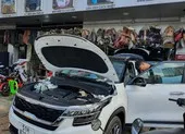 Cận Tết, nhiều ô tô cũ được khách quan tâm ảnh 2 Dịch vụ làm đẹp ô tô rộn ràng phục vụ khách 'chơi' Tết