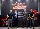 Lướt Shopee khi chờ sạc xe VinFast VF e34: 'Trải nghiệm thú vị' ảnh 3 VinFast thắng lớn tại Bình chọn Xe của năm 2022
