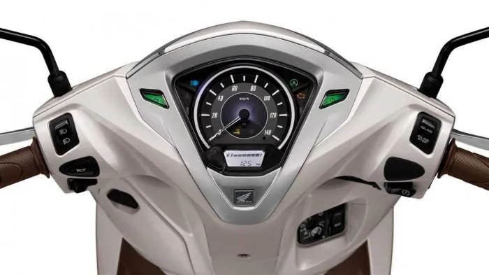 Mức tiêu thụ nhiên liệu của động cơ Honda Lead tại Thái Lan này là 1,9 lít/100 km. Mức tiêu thụ nhiên liệu của động cơ Honda Lead tại Thái Lan này là 1,9 lít/100 km.