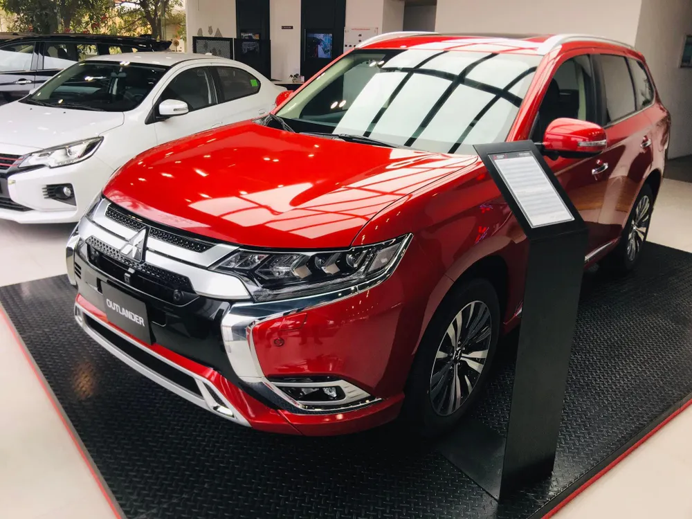 Mitsubishi Outlander là mẫu xe bán chạy nhất của hãng tại Mỹ. Mitsubishi Outlander là mẫu xe bán chạy nhất của hãng tại Mỹ.