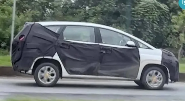 Những hình ảnh được lan truyền trên các trang mạng xã hội. Ảnh: MXH