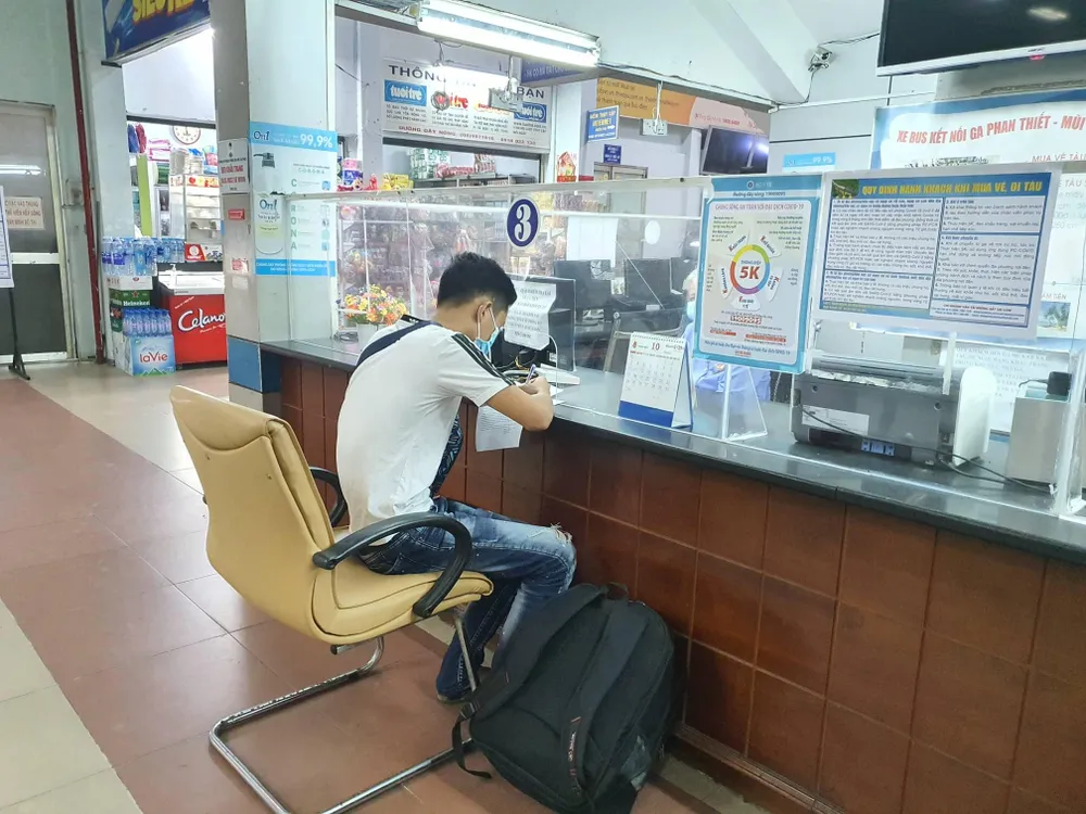 Đường sắt tung hàng loạt chương trình giảm giá vé tàu hoả sau hè 2022. Ảnh: TN Đường sắt tung hàng loạt chương trình giảm giá vé tàu hoả sau hè 2022. Ảnh: TN