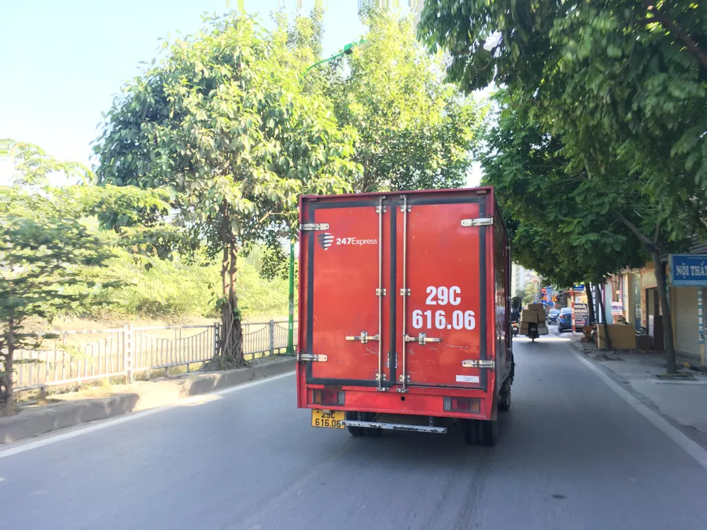 Từ 1-9, bãi bỏ các quy định liên quan tới hình thức xử phạt tước quyền sử dụng giấy phép kinh doanh vận tải bằng xe ô tô. Ảnh: TN