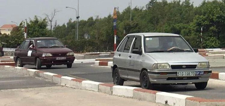 Sở GTVT TP.HCM đề nghị kiểm tra, xử lý xe tập lái đi sai tuyến đường được cấp phép. Ảnh: TN