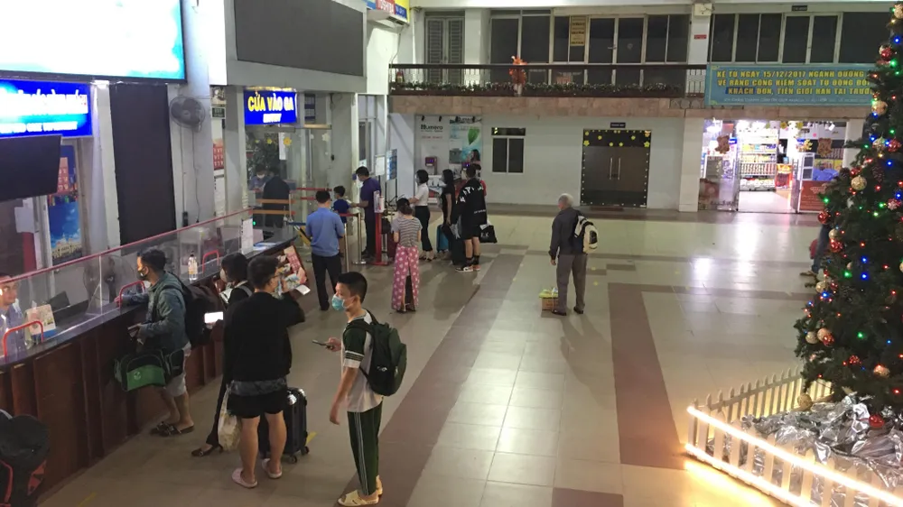 So với tết 2022, dịp tết Nguyên đán 2023, ngành đường sắt tăng 130 chuyến và tăng 67.000 chỗ. Ảnh: TN So với tết 2022, dịp tết Nguyên đán 2023, ngành đường sắt tăng 130 chuyến và tăng 67.000 chỗ. Ảnh: TN