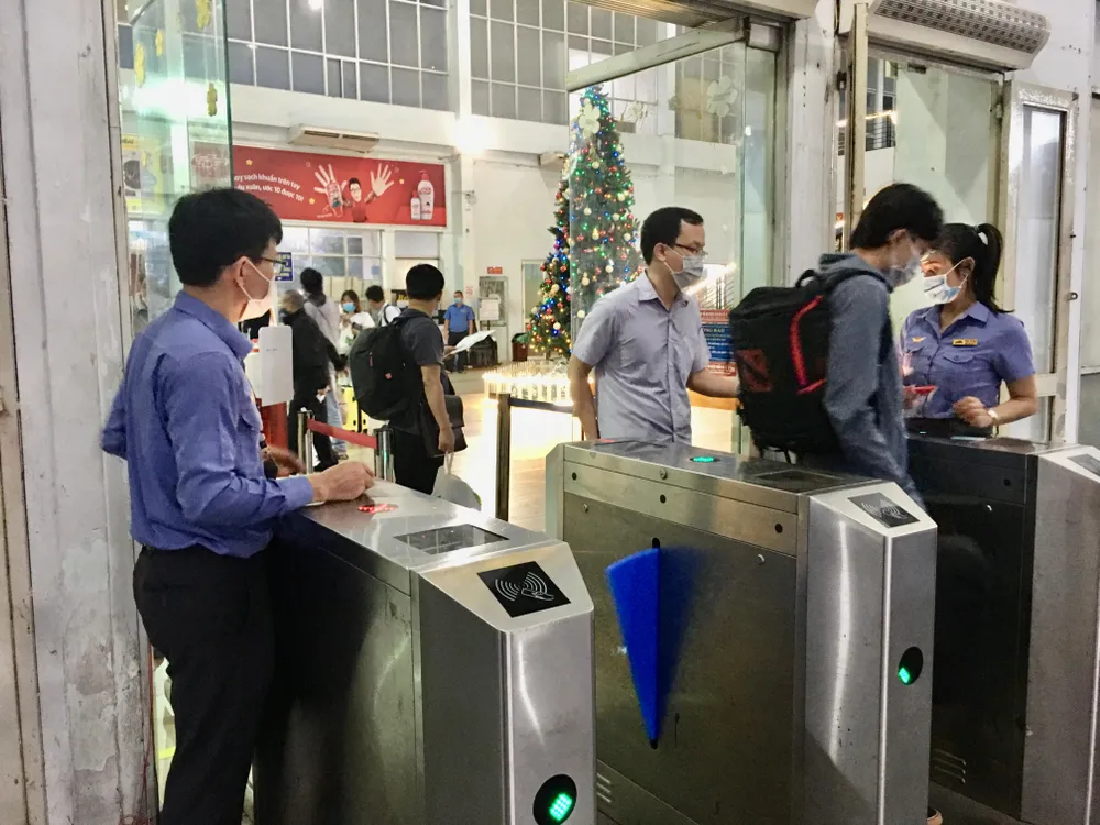 Ngành đường sắt quy định, mỗi hành khách không được mua quá 10 vé tàu tết. Ảnh: TN Ngành đường sắt quy định, mỗi hành khách không được mua quá 10 vé tàu tết. Ảnh: TN