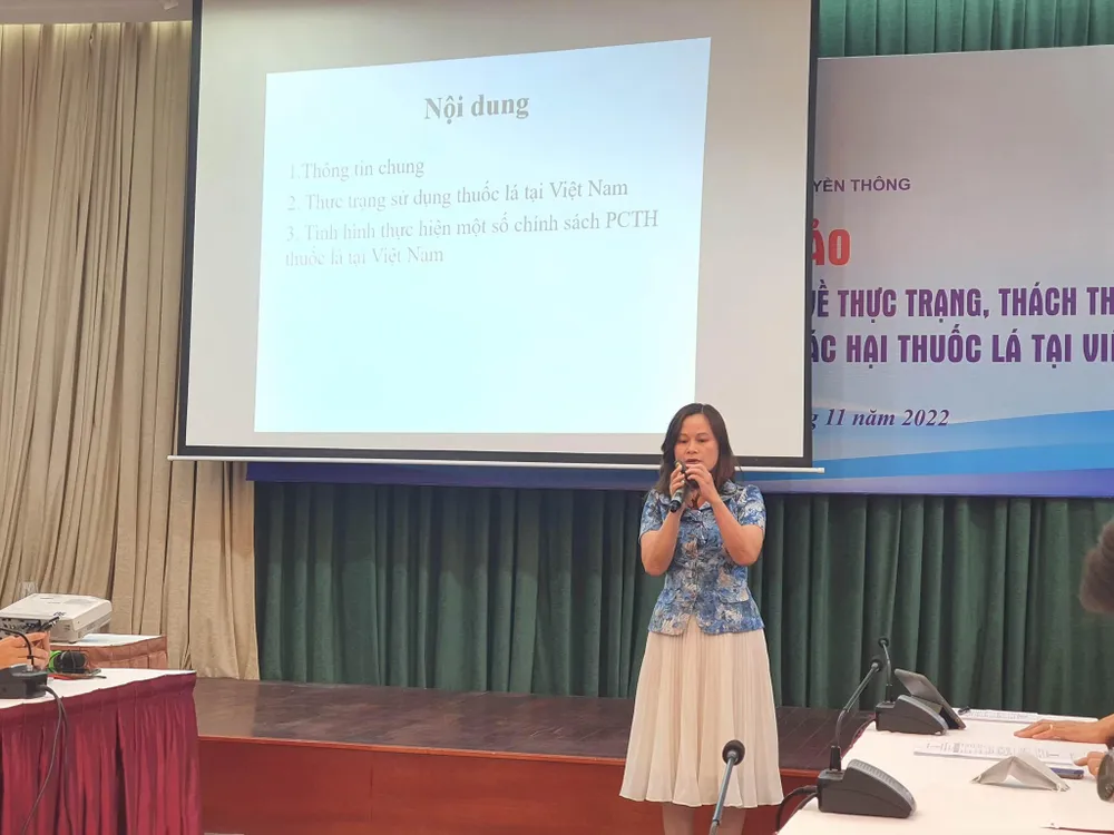 Bà Nguyễn Thị Thu Hương, Quỹ Phòng chống tác hại thuốc lá, Bộ Y tế chỉ ra 25 căn bệnh liên quan đến sử dụng thuốc lá. Ảnh: TN Bà Nguyễn Thị Thu Hương, Quỹ Phòng chống tác hại thuốc lá, Bộ Y tế chỉ ra 25 căn bệnh liên quan đến sử dụng thuốc lá. Ảnh: TN