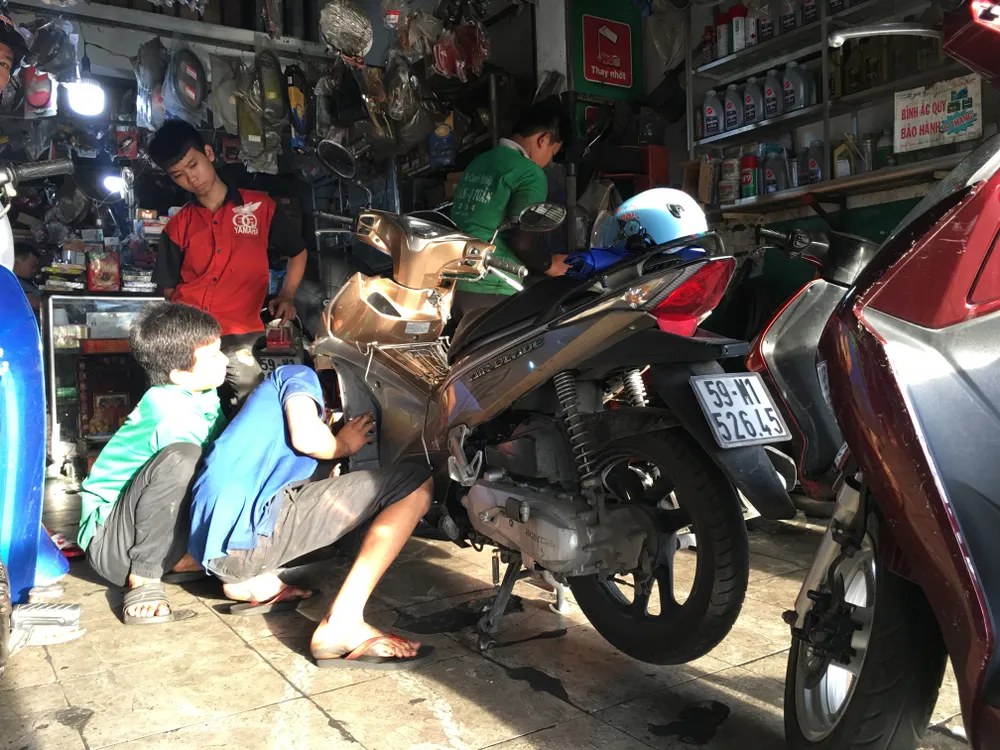 Chủ xe nên bảo quản xe máy cẩn thận trước khi nghỉ tết. Ảnh: TN Chủ xe nên bảo quản xe máy cẩn thận trước khi nghỉ tết. Ảnh: TN