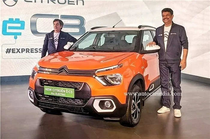 Xe cung cấp phạm vi 320 km. Ảnh: Autocarindia