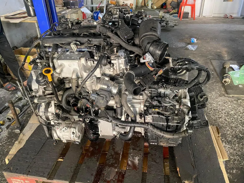 Đây là &quot;trái tim&quot; của chiếc xe chạy dầu nhưng đổ nhầm xăng đang được cư dân mạng xôn xao. Ảnh: MXH