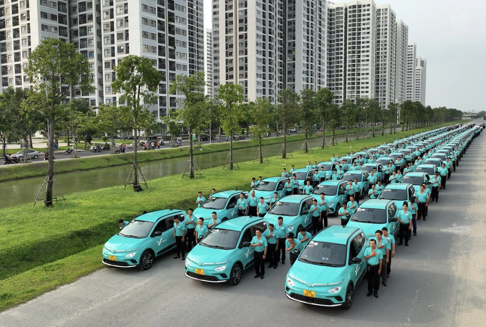 Đội ngũ tài xế hùng hậu của taxi Xanh SM.