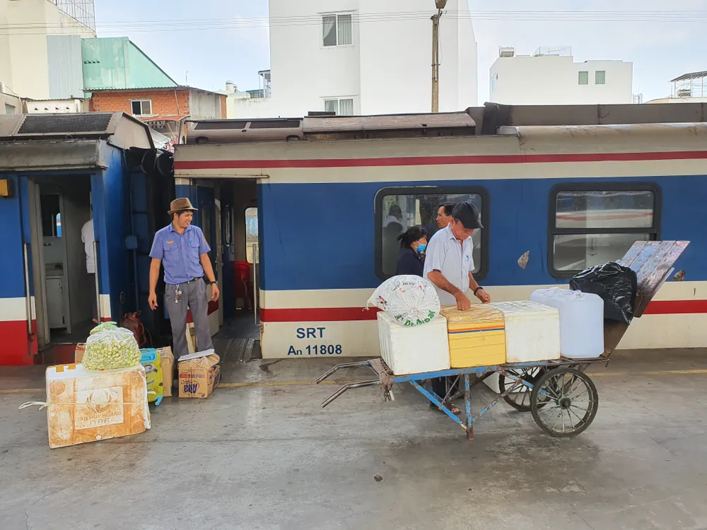 Đường sắt tăng cường nhiều tuyến tàu phục vụ hành khách dịp lễ 2-9. Ảnh: TN Đường sắt tăng cường nhiều tuyến tàu phục vụ hành khách dịp lễ 2-9. Ảnh: TN
