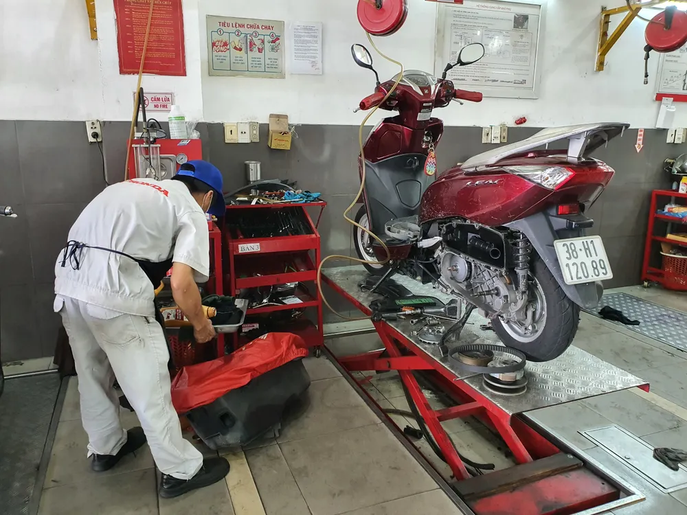 Sẽ bổ sung mức tiêu chuẩn khí thải đối với xe máy. Ảnh: TN khi-thai-xe-may.jpg