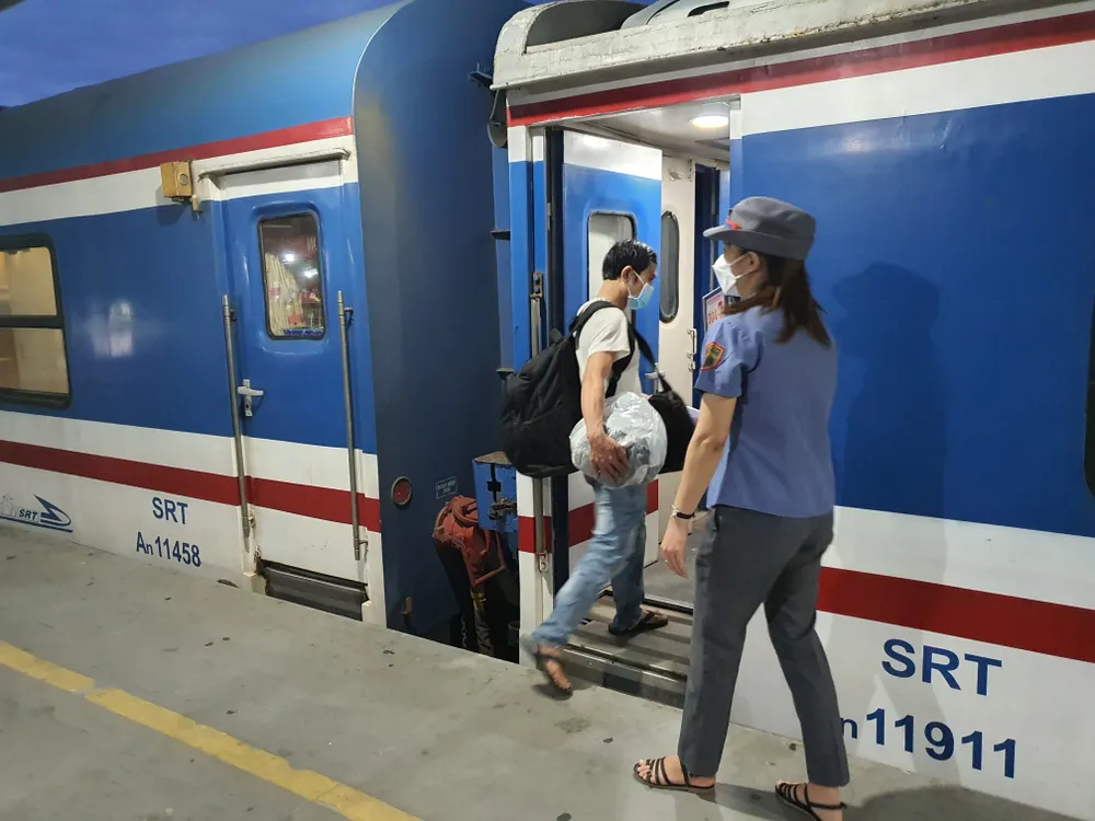 Đường sắt thay đổi giờ tàu chạy và giảm giá nhiều chương trình. Ảnh: TN