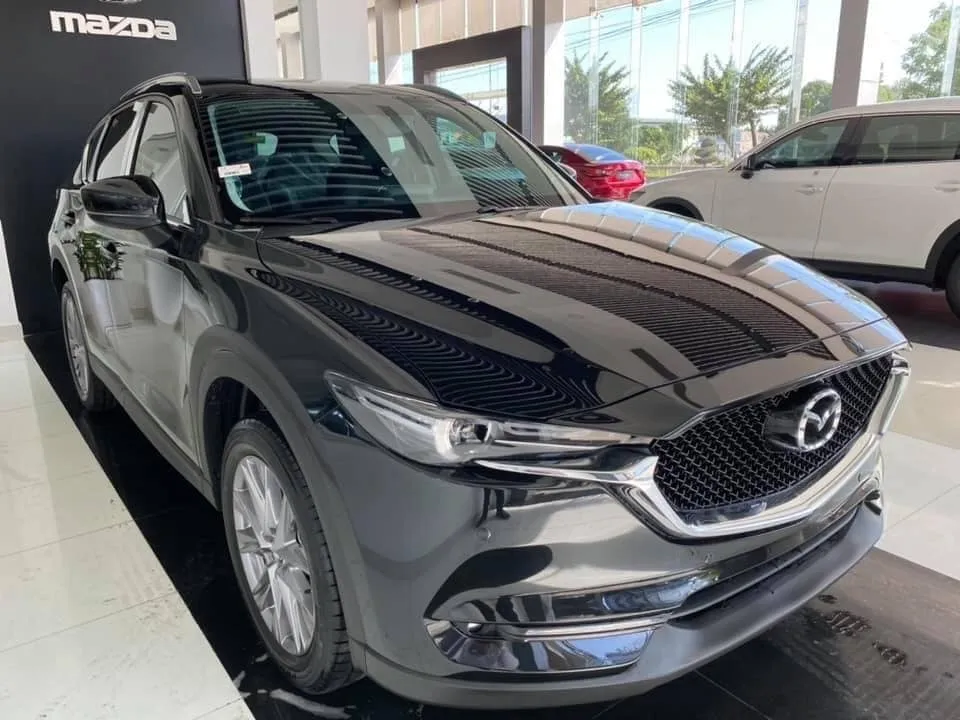 Mazda CX-5 bất ngờ vươn lên vị trí đầu bảng xếp hạng ô tô bán chạy nhất tháng.