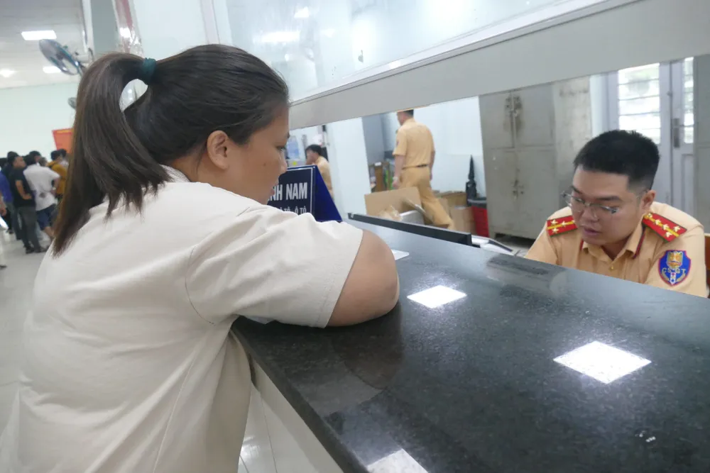Chính phủ cũng quy định một số mẫu ô tô được miễn lệ phí trước bạ. Ảnh: TN Chính phủ cũng quy định một số mẫu ô tô được miễn lệ phí trước bạ.