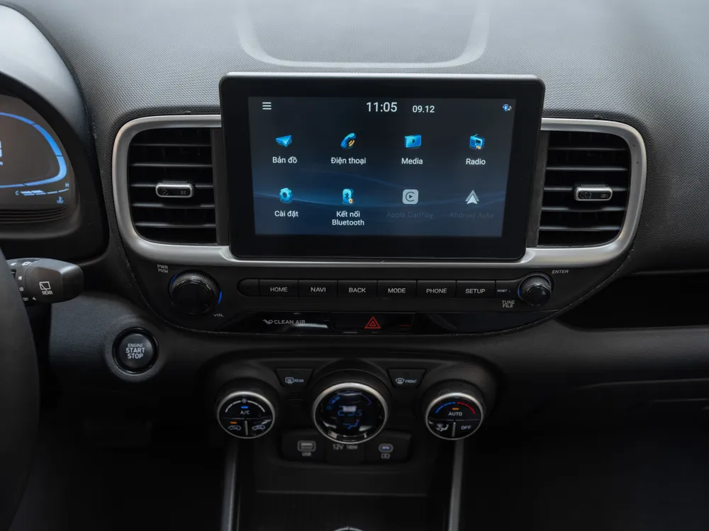 Hyundai Venue - 18.jpg