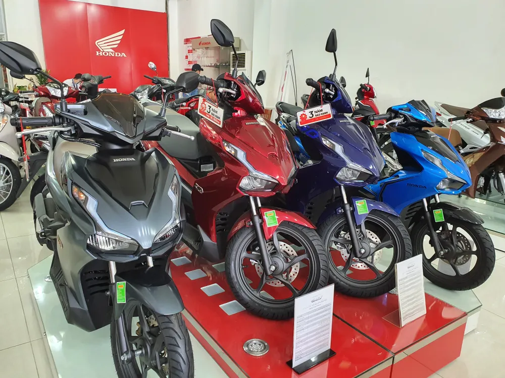 1 lượng vàng có thể mua được 2 chiếc Honda Air Blade 125cc. Ảnh: TN Honda Air Blade .jpg