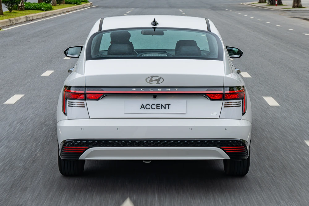 Hyundai Accent có gía khởi điểm 439 triệu đồng. Hyundai Accent All New - 10.jpg