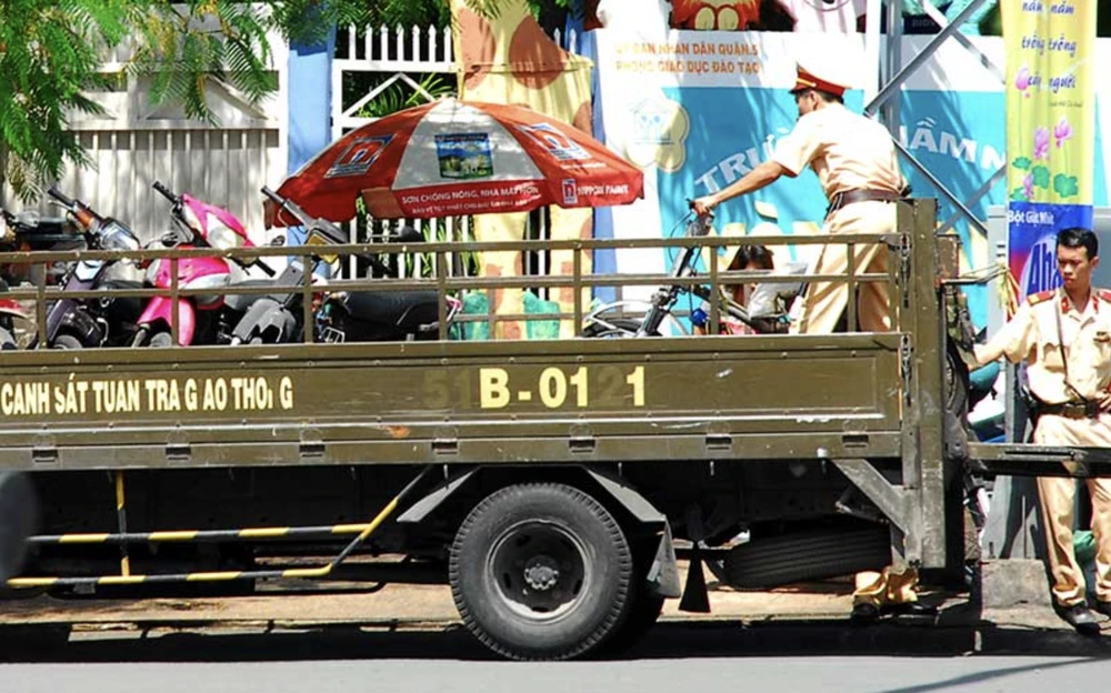 Cảnh sát giao thông