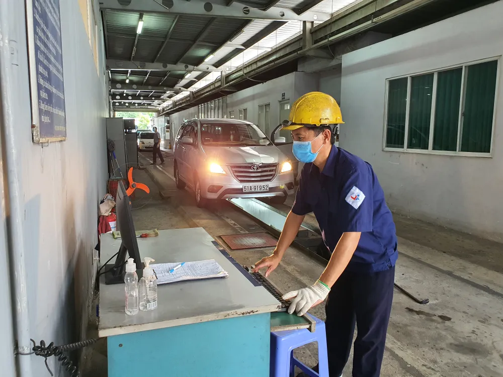Bổ sung thêm 2 trường hợp đơn vị đăng kiểm bị thu hồi giấy chứng nhận đủ điều kiện hoạt động kiểm định xe cơ giới. Ảnh: TN giấy chứng nhận