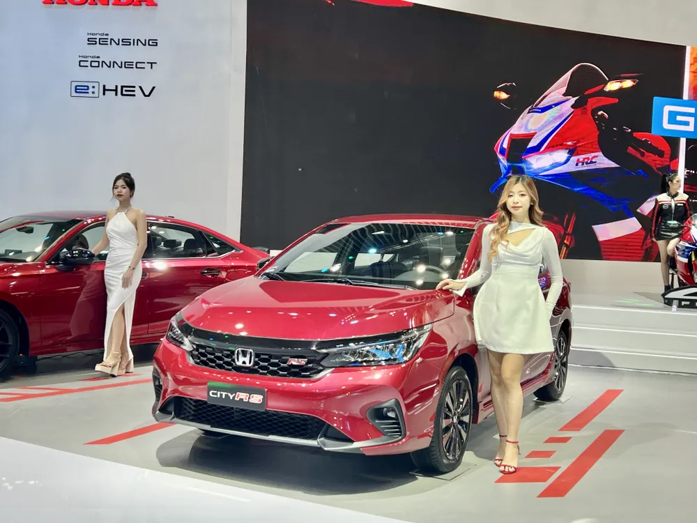 Sedan hạng B