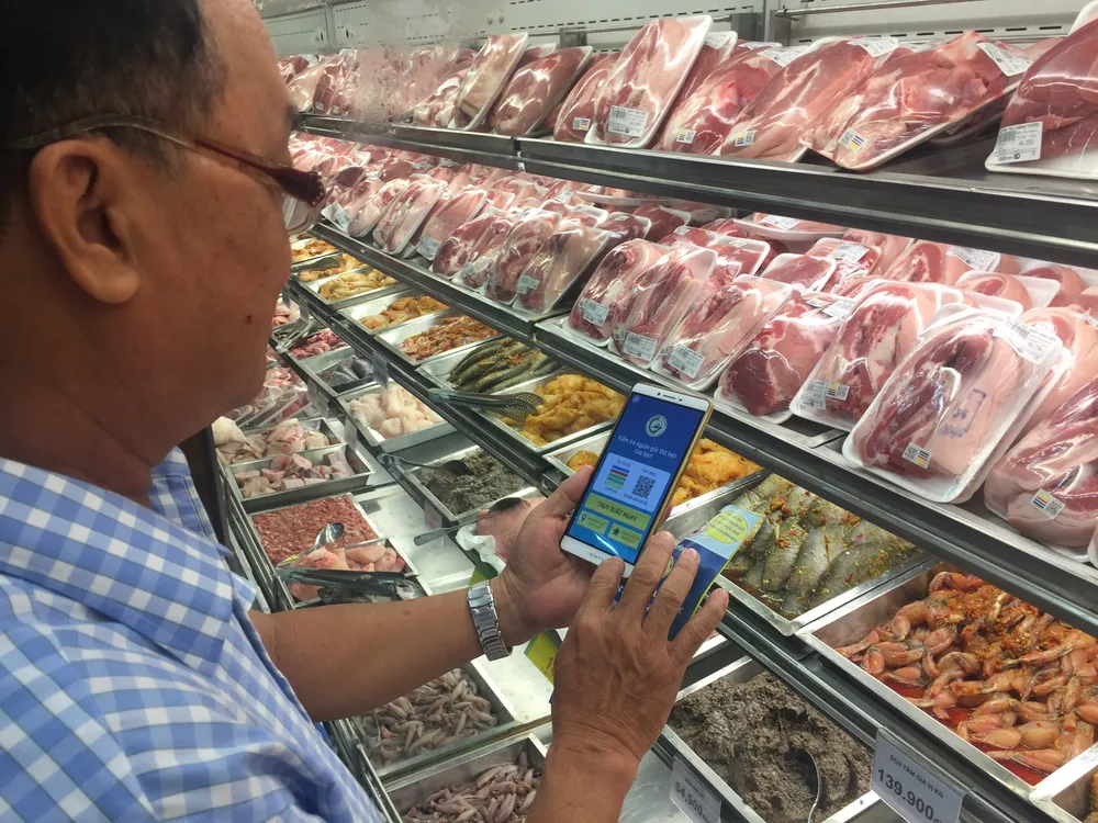 Hàng trăm điểm bán thịt heo có 'chứng minh thư' ảnh 1