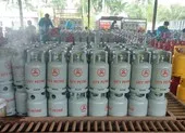 Ngày mai 1-10, giá gas sẽ đồng loạt tăng sốc 42.000 đồng/bình 12kg
