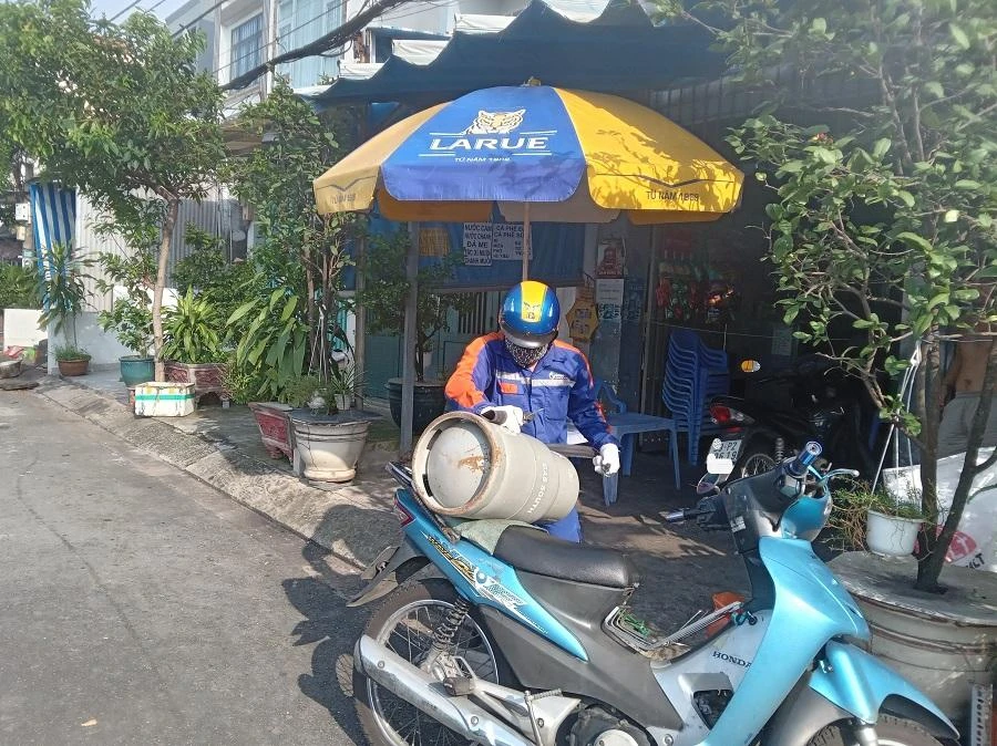 Giá gas giảm lần thứ ba trong năm 2022. ẢNH: TÚ UYÊN