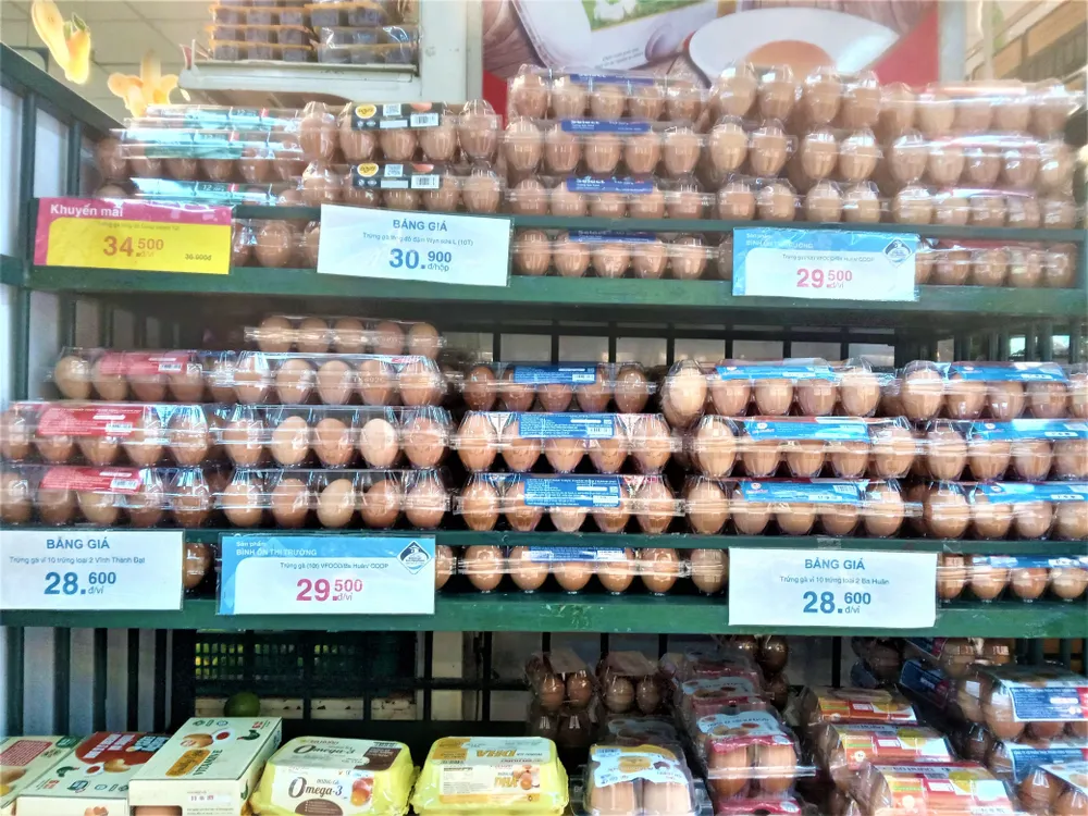 Trứng bình ổn đang thấp hơn thị trường từ 10%-15%. ẢNH: TÚ UYÊN