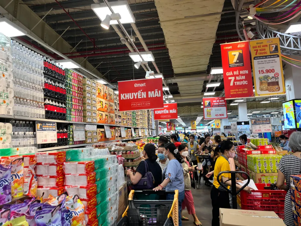 Hiện nay nhiều siêu thị trên địa bàn thành phố đã tung các chương trình khuyến mãi Tết