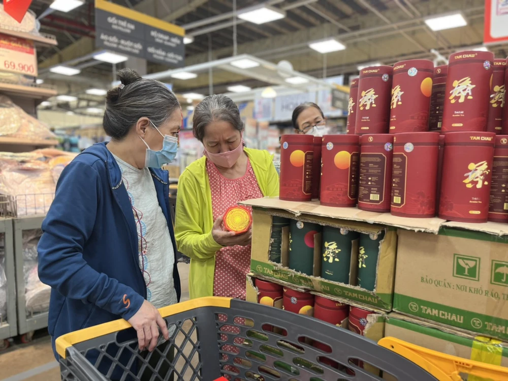 Tương tự trà được nhiều người dân chọn mua