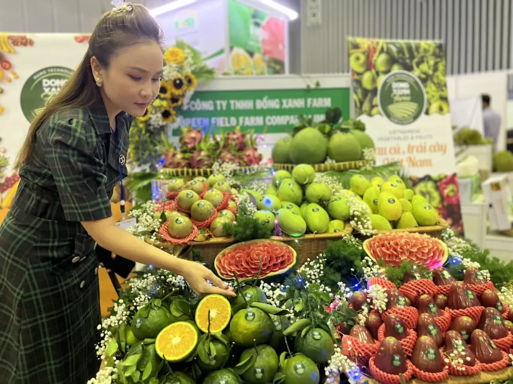 Doanh nghiệp Việt Nam trưng bày trái cây là thế mạnh