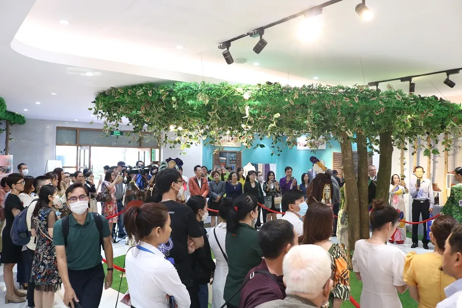 Biểu diễn thời trang tại Tuần lễ triển lãm sản phẩm ngành dệt may, da giày năm 2022 do ITPC tổ chức. N.MÂY