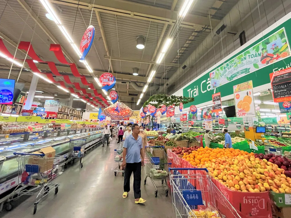 Các siêu thị chuẩn bị nguồn hàng dồi dào phục vụ nhu cầu mua sắm trong dịp lễ