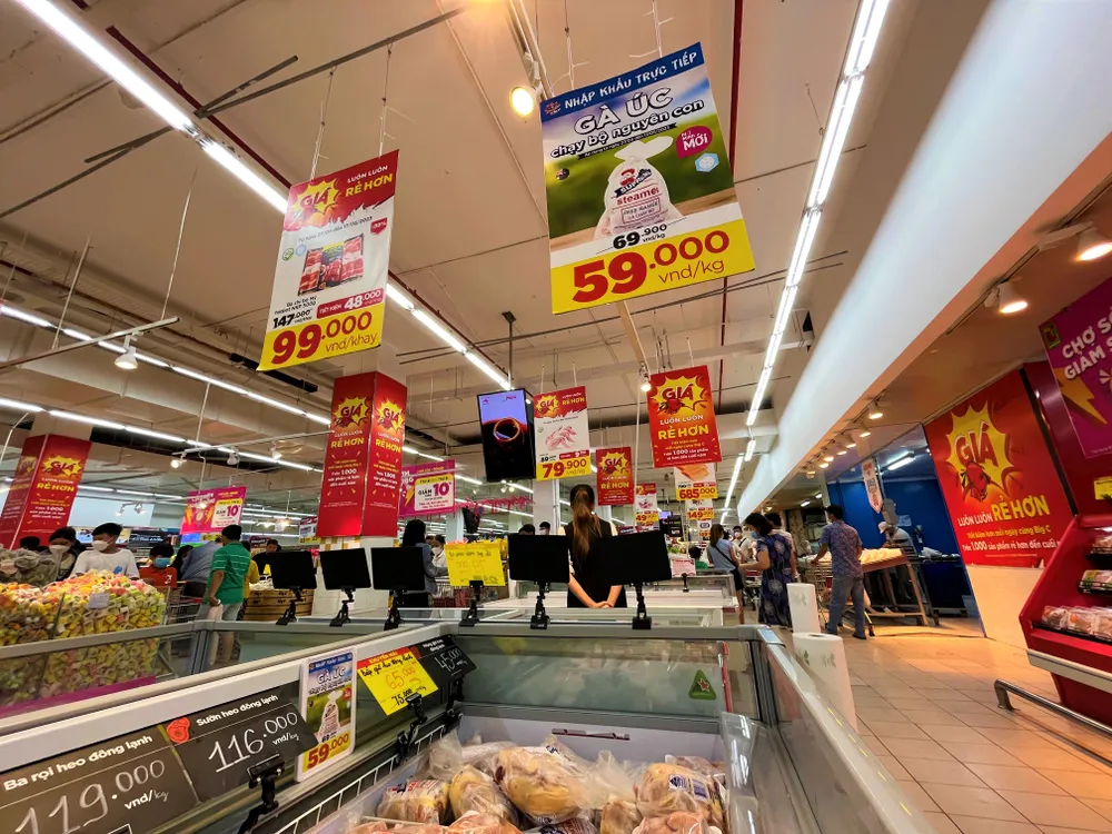 Gà nhập khẩu trực tiếp từ Úc bán tại siêu thị. ẢNH: TÚ UYÊN