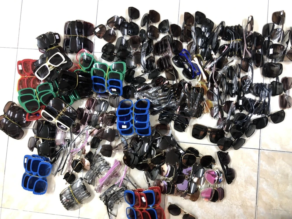 Trong tháng 7, hàng xâm phạm sở hữu trí tuệ chiếm nhiều nhất với 124 trường hợp. Ảnh: Cục QLTT TP.HCM