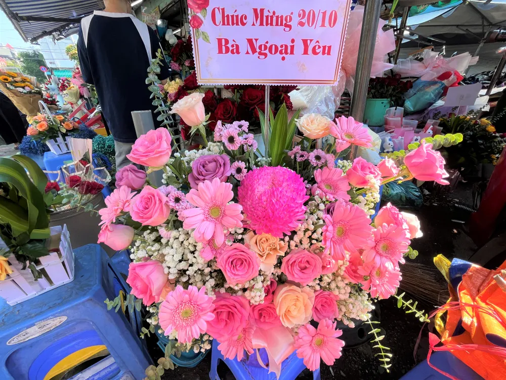 Lẵng hoa yêu thương gửi bà ngoại chuc-mung-ba-ngoai.jpg