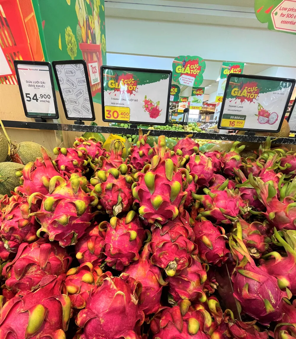 Trong 11 tháng đầu năm, xuất khẩu nông sản gạo trái cây Việt Nam duy trì tăng trưởng. ẢNH: TÚ UYÊN