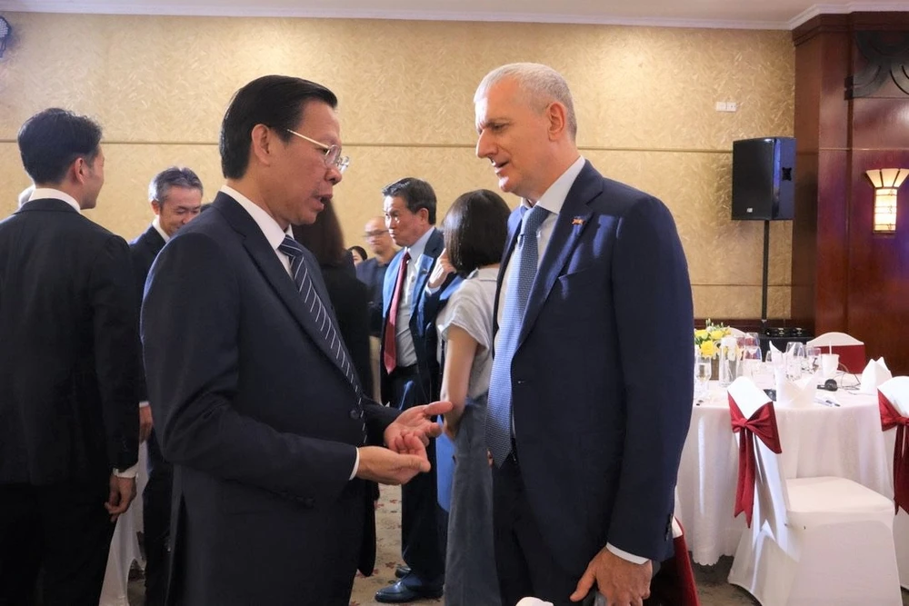 TP.HCM đi đầu trong tháo gỡ khó khăn cho doanh nghiệp đầu tư nước ngoài ảnh 1 doanh -nghiep-nuoc-ngoai.jpg