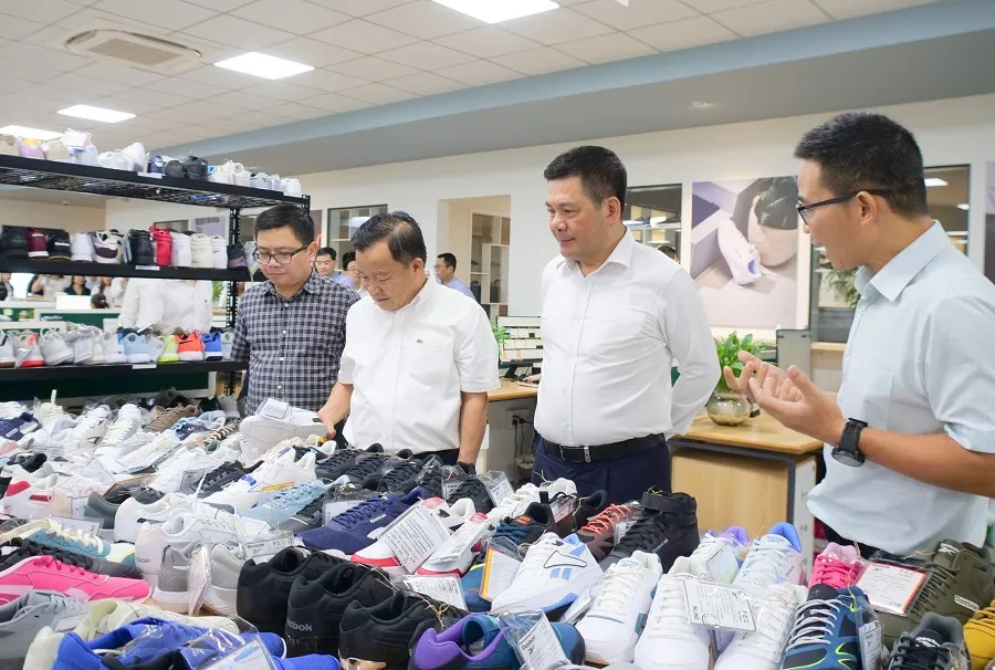 Việt Nam cần 1 trung tâm giao dịch nguyên phụ liệu thời trang ảnh 1 nguyên phụ liệu